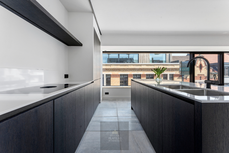 A 115-square-meter luxury apartment, ready to move into, in a prime location near Nieuwpoort’s market square. - photo 4