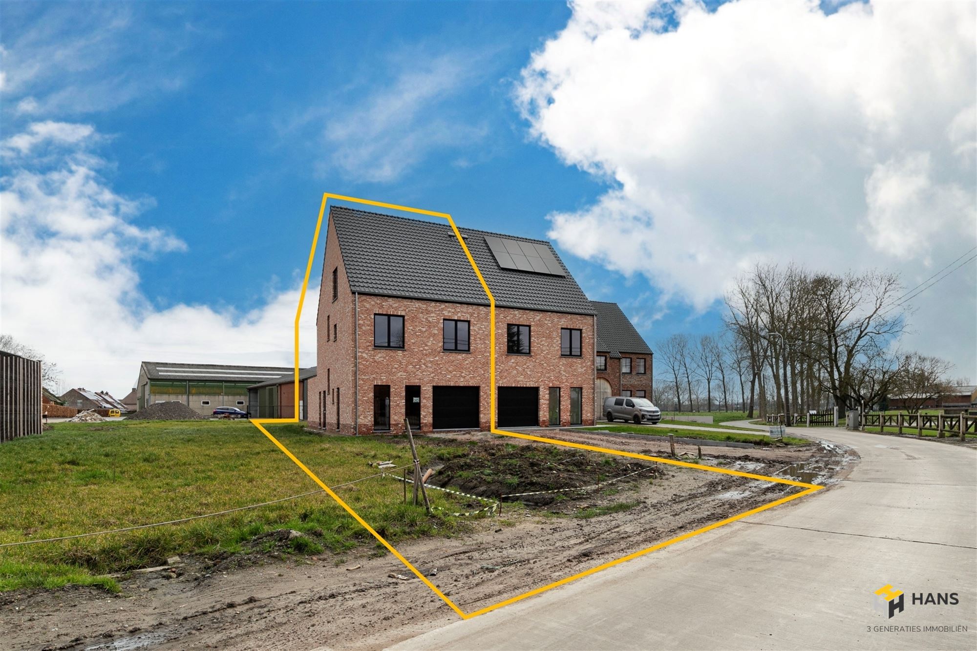 Casco halfopen bebouwing (197 m²) met 5 tot 7 slaapkamers en 2 badkamers in Kruibeke. - foto 2