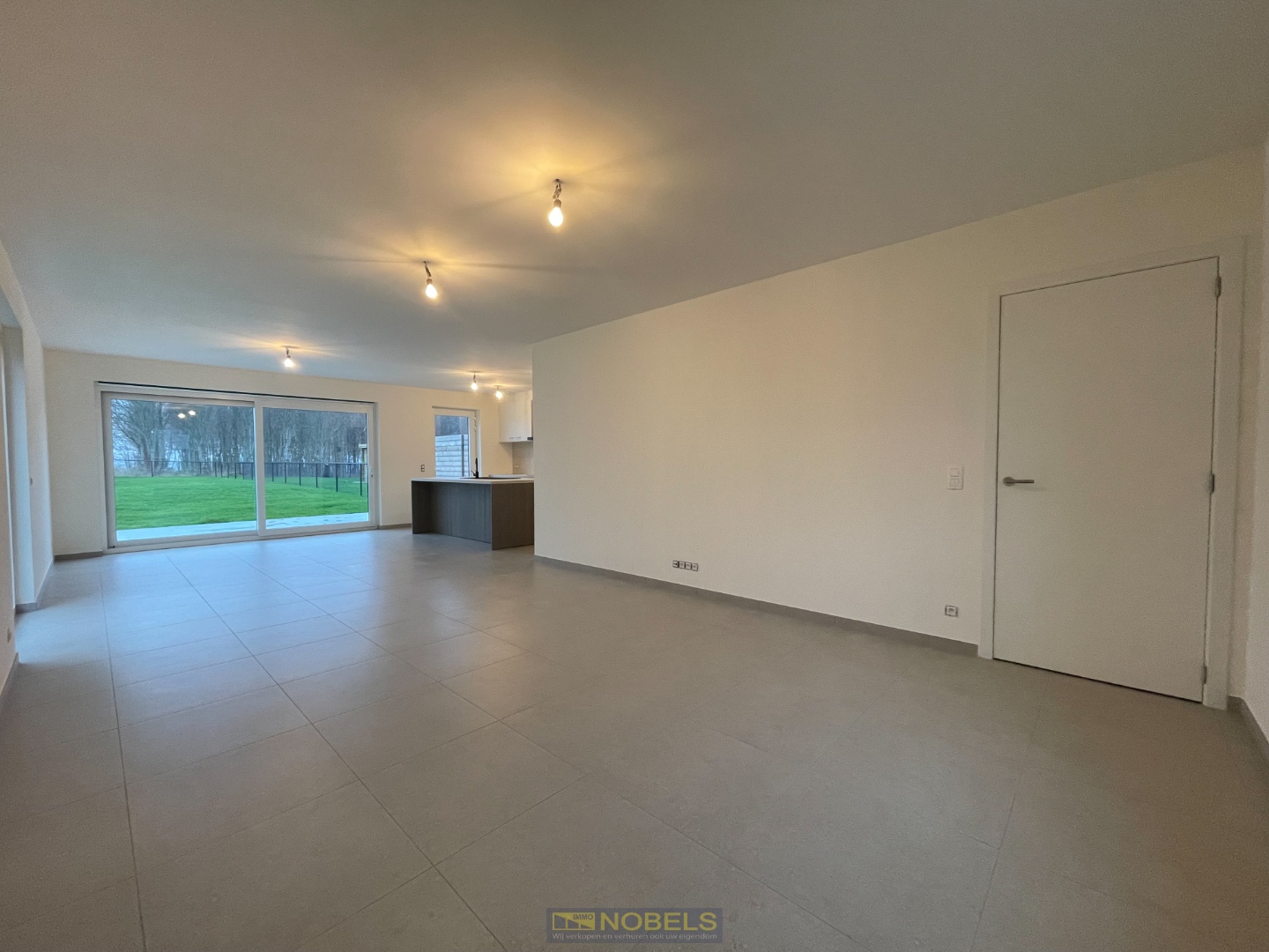 Te huur, prachtige halfopen nieuwbouwwoning met 4 slaapkamers en leuke tuin te Horebeke - foto 4