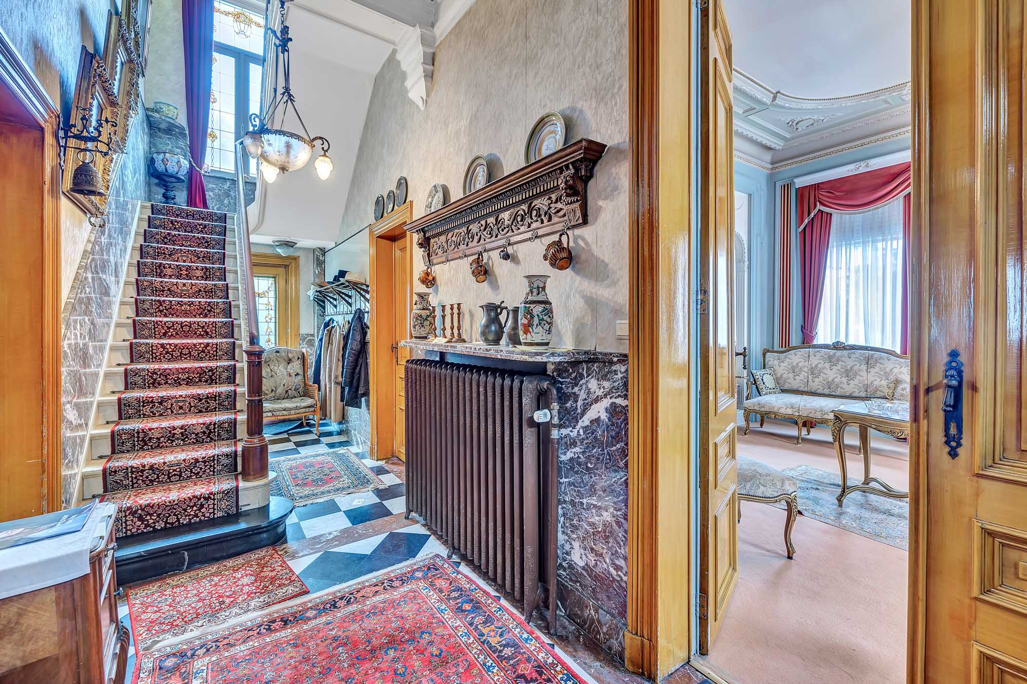 Imposante maison de maître offrant diverses possibilités - photo 5