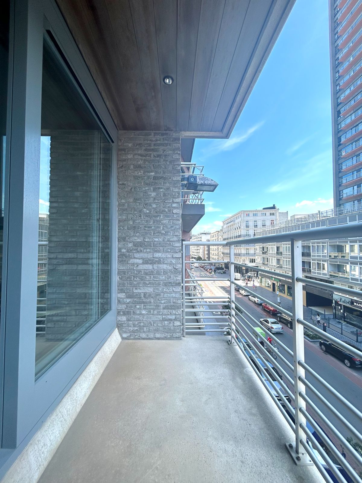 Modern appartement met zonnig terras op een zucht van het strand - foto 4