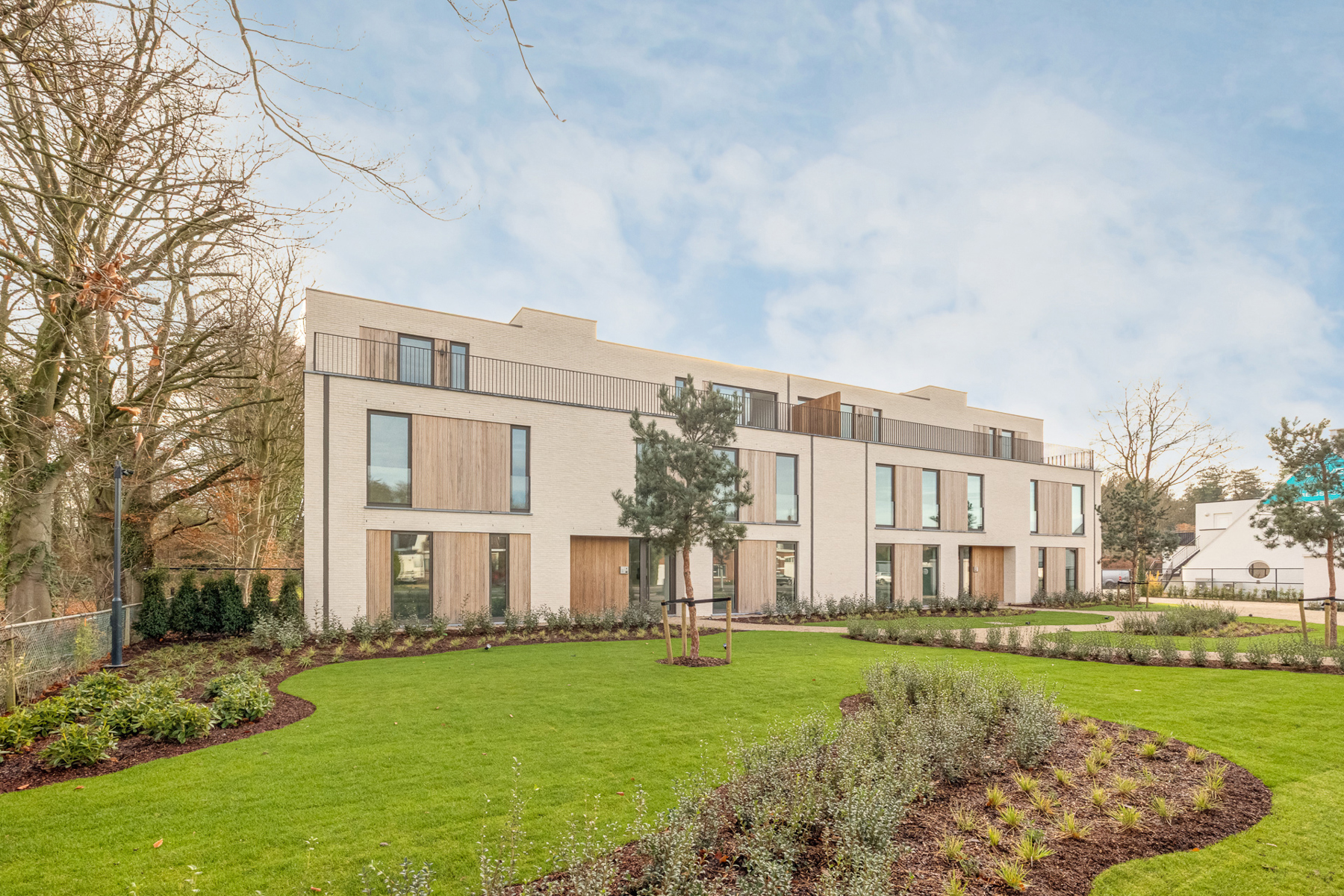 Prestigieus nieuwbouwappartement met groot terras. - foto 3