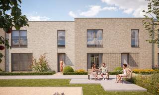 Welkom in deze moderne gesloten nieuwbouwwoning (214 m²) met 3 slaapkamers, gelegen rond een prachtige publieke parktuin waar rust, groen en gezelligheid centraal staan. De strakke architectuur, hoogwaardige materialen en het plat dak zorgen voor een tijdloze uitstraling.<br />Dankzij de zuidwestgerichte tuin geniet je volop van zon en buitenleven. De woning biedt bovendien een praktische carport, fietsberging en een doordachte indeling met veel lichtinval en hedendaags wooncomfort.<br />Ook duurzaamheid staat voorop, met een geothermische warmtepomp en zonnepanelen die zorgen voor een energiezuinige en toekomstgerichte woonoplossing.<br />Interesse in wonen op een rustige, groene locatie met alle comfort van vandaag? Contacteer ons via Marisa.Marasco@matexi.be, 014 48 01 62<span> of check matexi.be.</span><br /> 