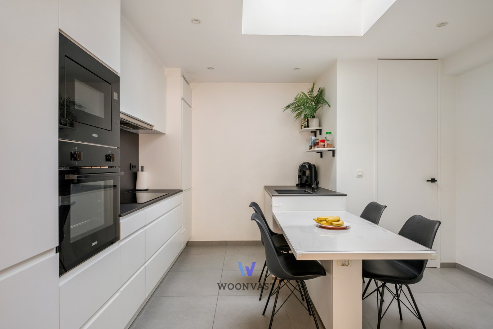 Instapklare, stijlvol gerenoveerde woning met zonnig dakterras nabij het centrum van Aalst - foto 5