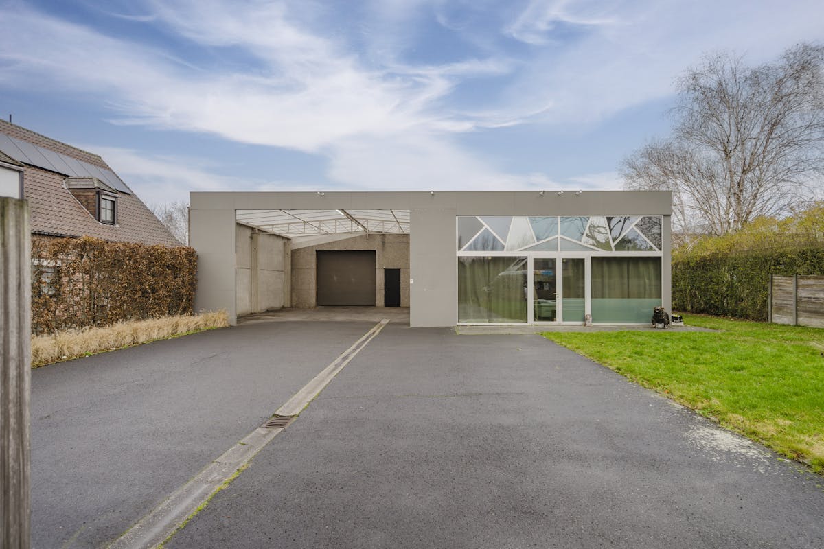 Magazijn met woning te koop in Harelbeke - foto 2