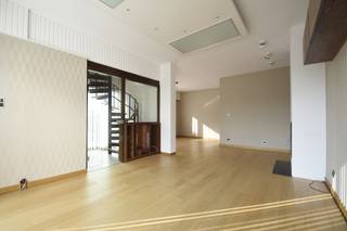 Welkom in deze gezellige en goed onderhouden woning, waar licht, ruimte en comfort mooi samenkomen.Gelegen op een boogscheut van het dorp van...