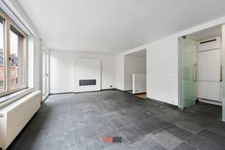 Instapklaar 2-slpk appartement nabij het centrum van Aartrijke. Alles op wandelafstand : winkels, bakker, beenhouwerij, openbaar vervoer,...Een...