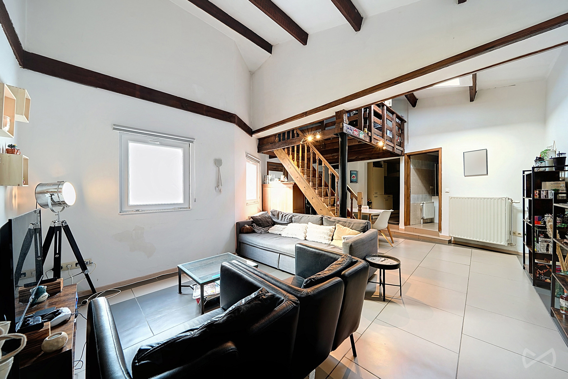 Appartement te koop in Jemeppe-Sur-Sambre met 2 slaapkamers - foto 1