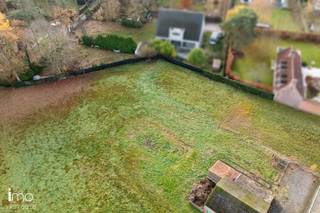 Achterin gelegen bouwgrond voor open bebouwing van 17a53ca gelegen in woonpark op een rustige groene locatie te Keerbergen.Voorschriften:Minimaal 5m...