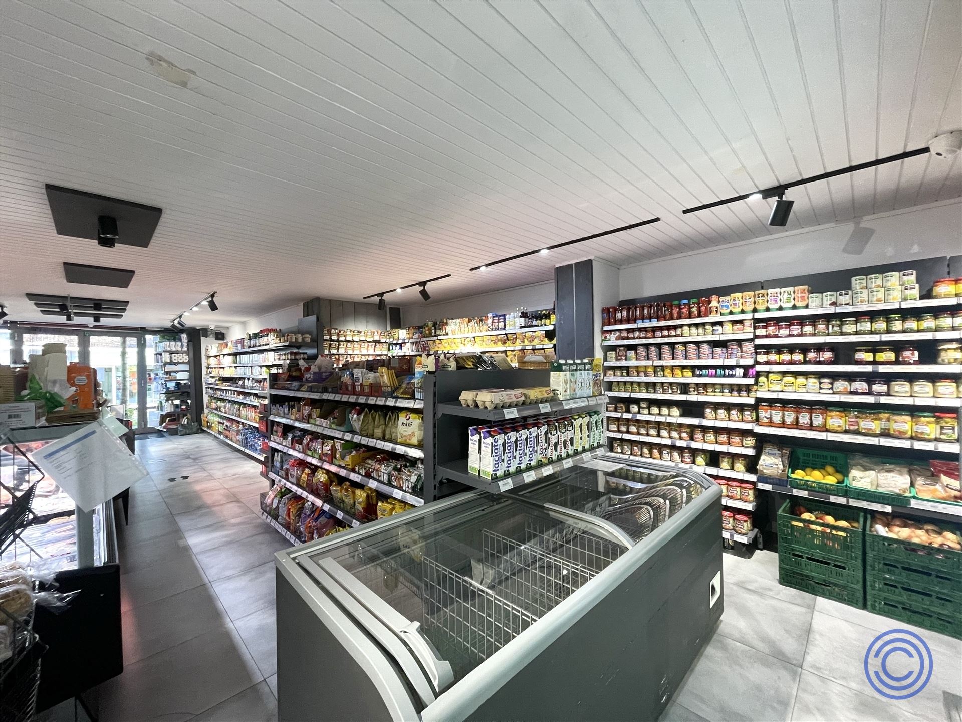 Centraal gelegen commerciële ruimte!  - foto 4