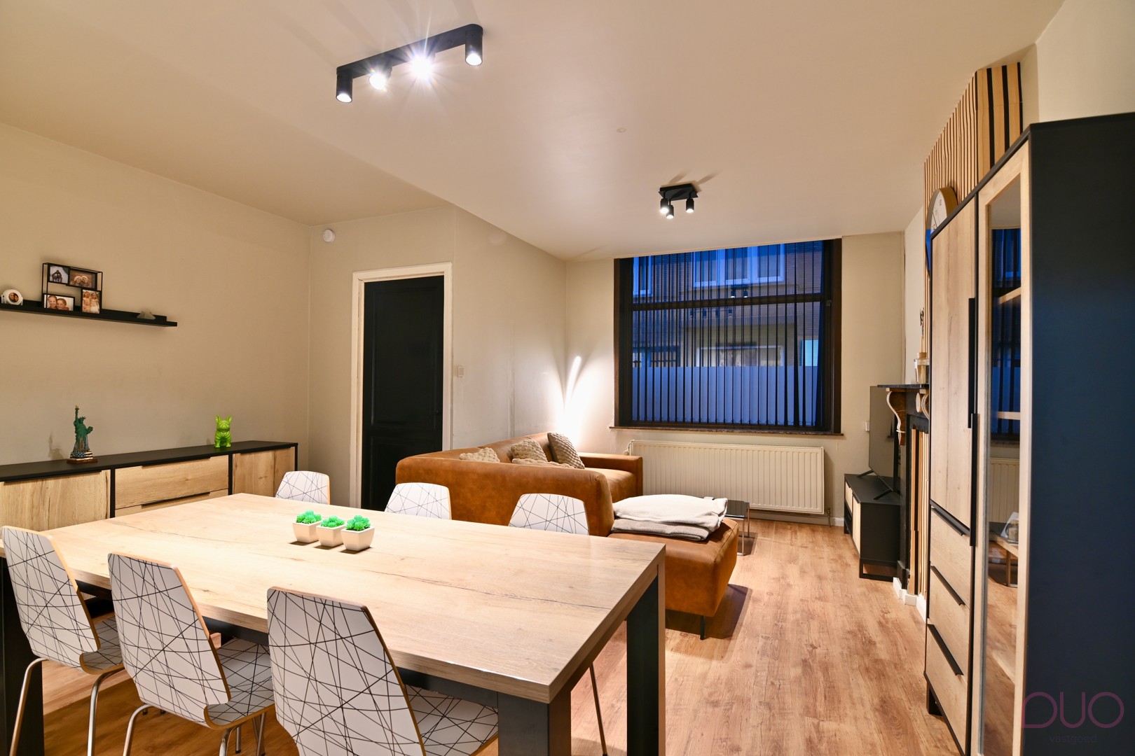 Instapklare woning in hartje Sint-Truiden met gezellige stadstuin en garage - foto 4