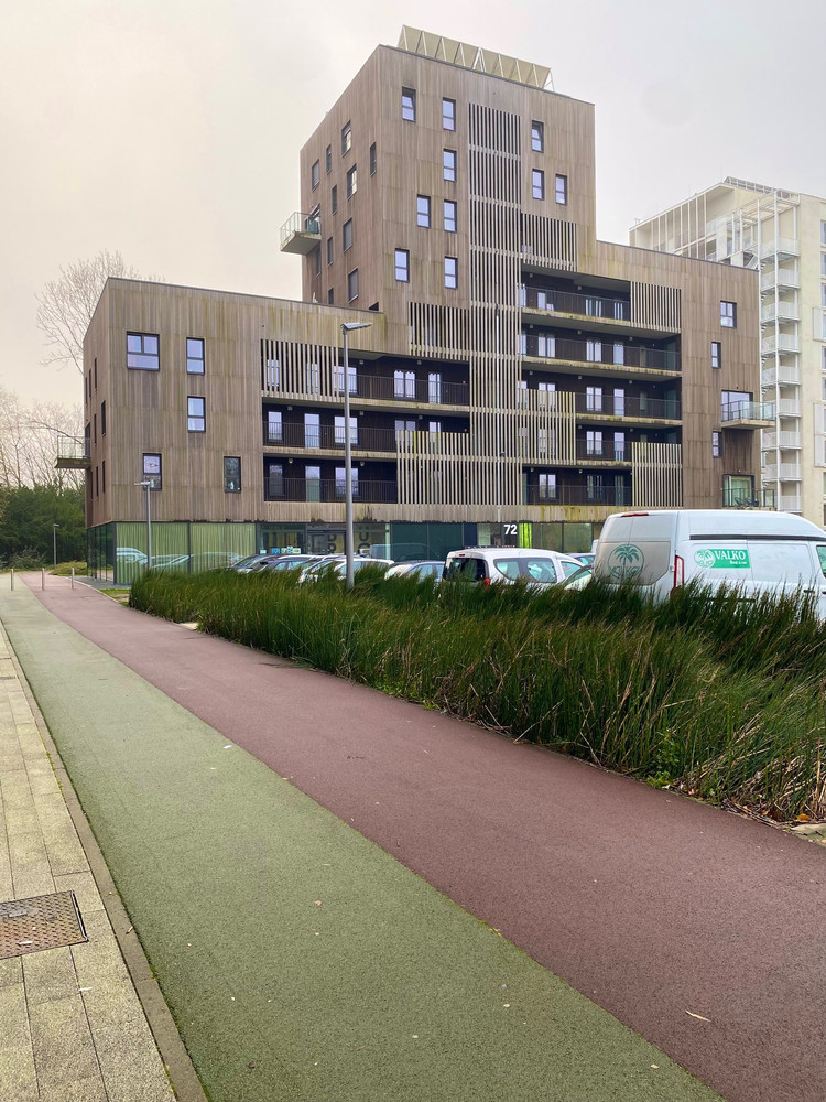 Casco ruimte (ca. 573 m²) in Kortrijk. Ideaal voor een supermarkt! - foto 3