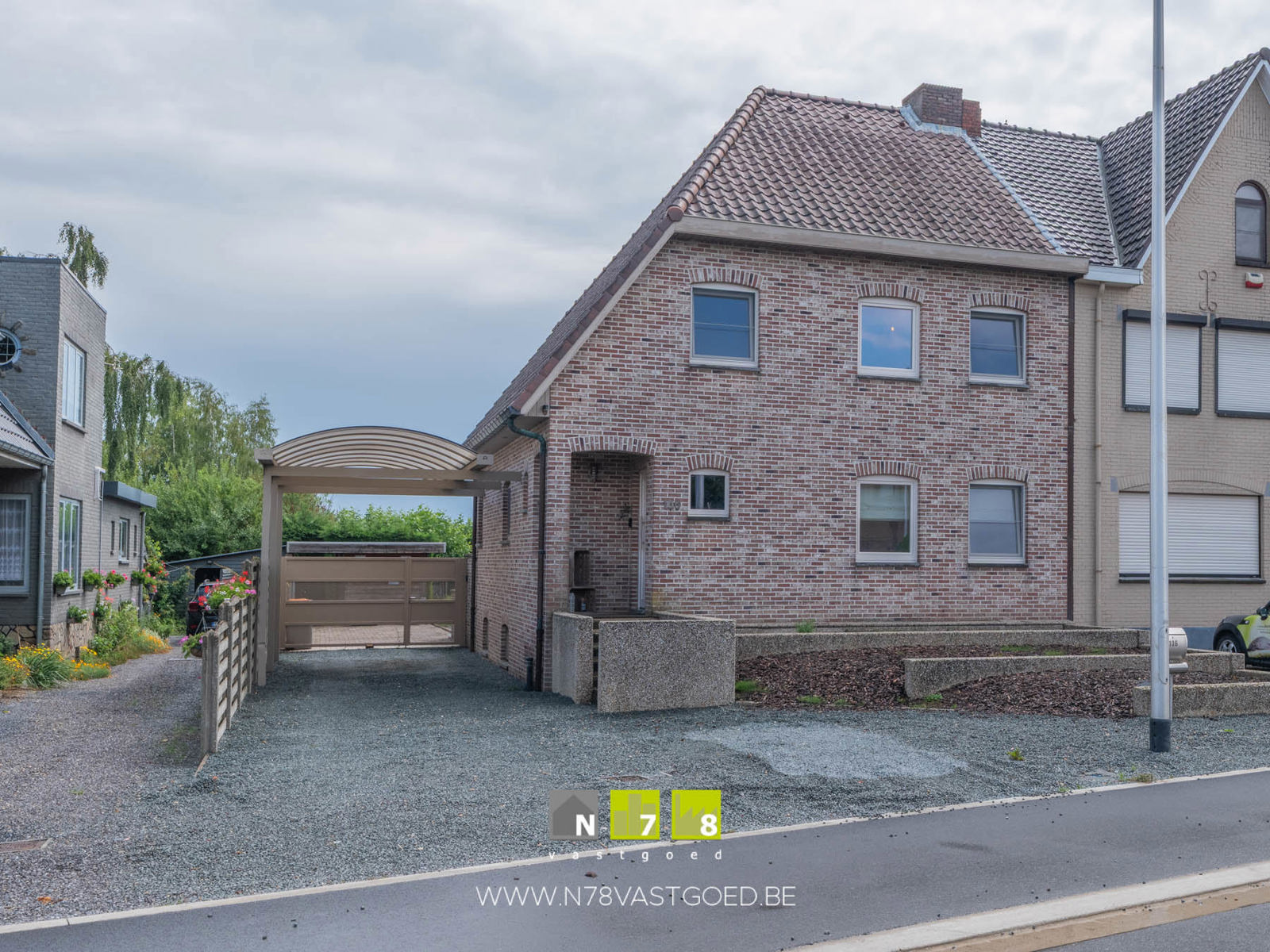 Huis te koop in Dilsen-Stokkem met 4 slaapkamers - foto 1