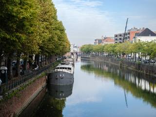 Instapklaar appartement met uniek waterzicht en zonnig terrasVoor meer informatie: info@carloeggermont.beAan de exclusieve Visserij, één van de meest...