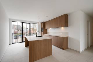 INDIEN U EEN BEZOEK WENST IN TE PLANNEN GELIEVE EEN BEZOEK AAN TE VRAGEN VIA WWW.HILLEWAERE.BE VIA DE RODE KNOPIn het centrum van Keerbergen vindt u...