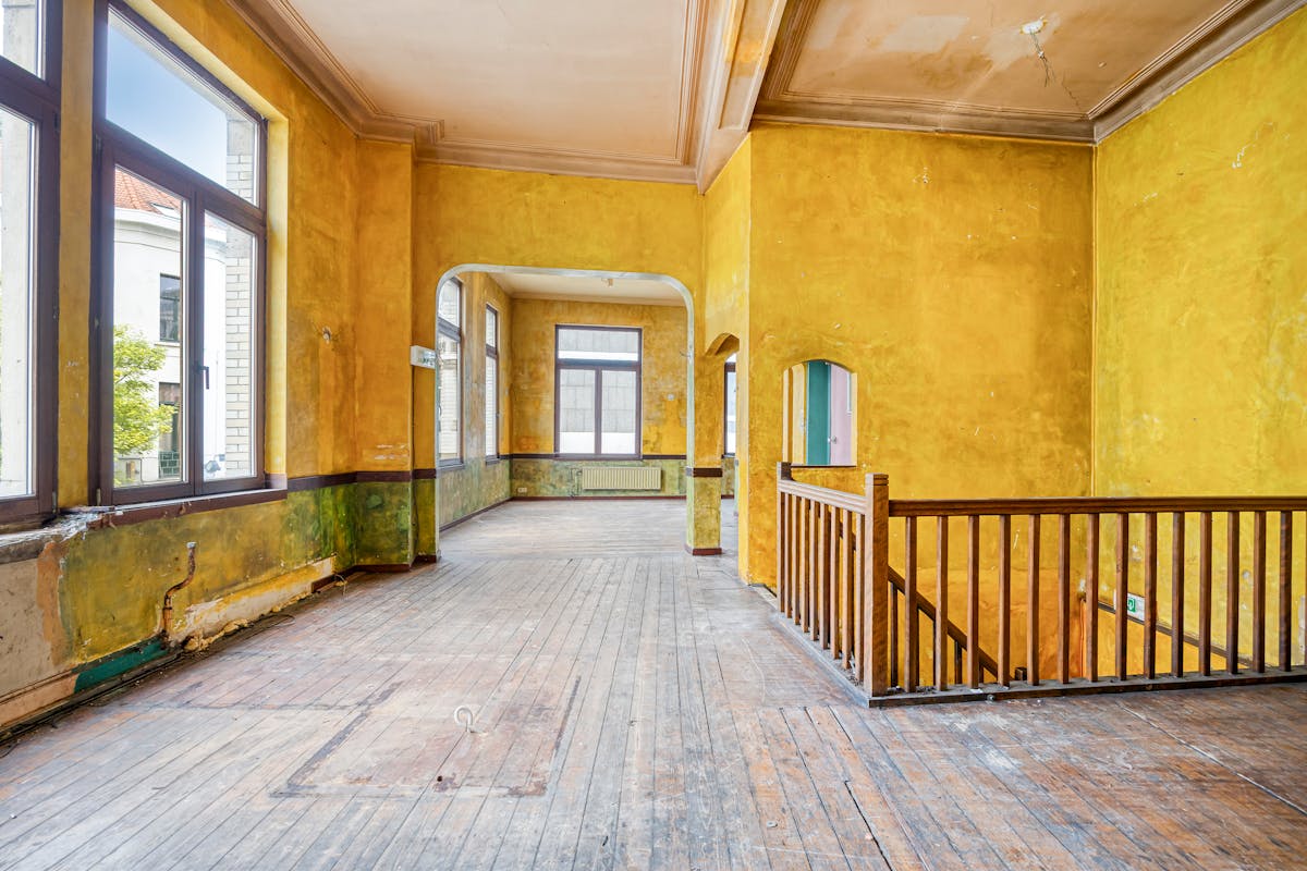 Characterful commercial property for rent near the Theaterplein in Antwerp - photo 5