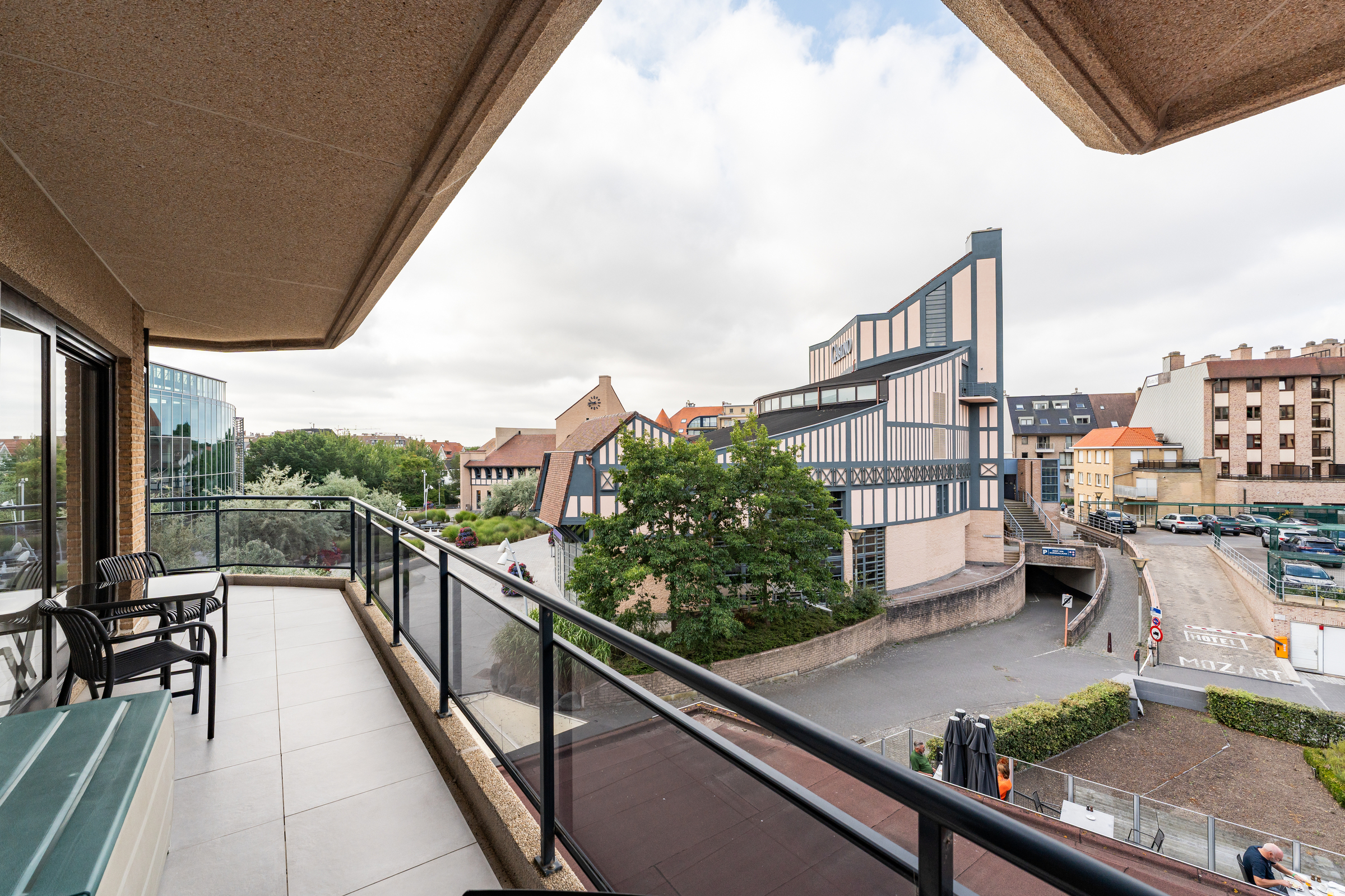 Gerenoveerd appartement met open zicht - foto 4