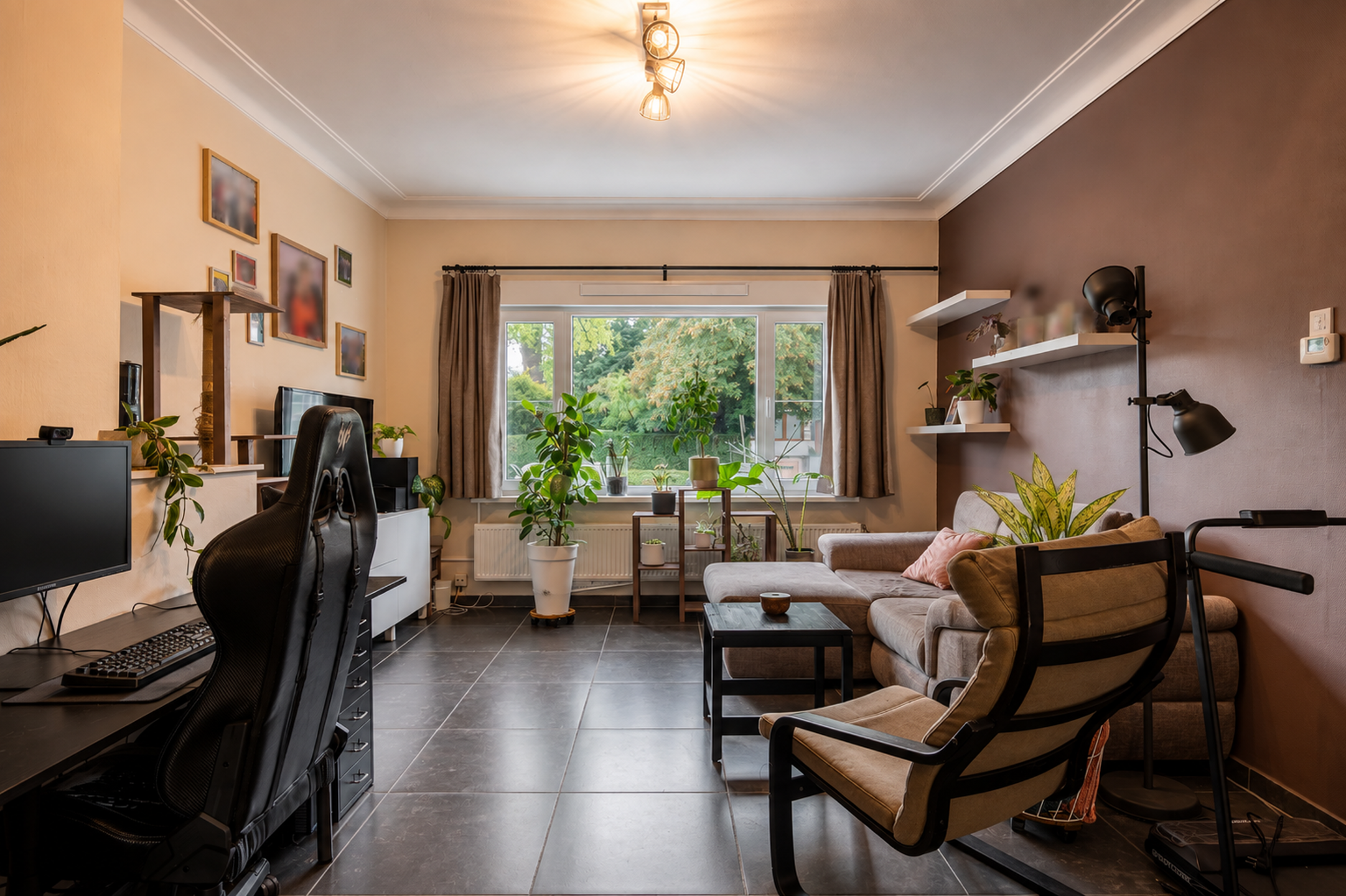 Gelijkvloers app. van ca. 110 m² met 2 slpks en staanplaats - foto 5