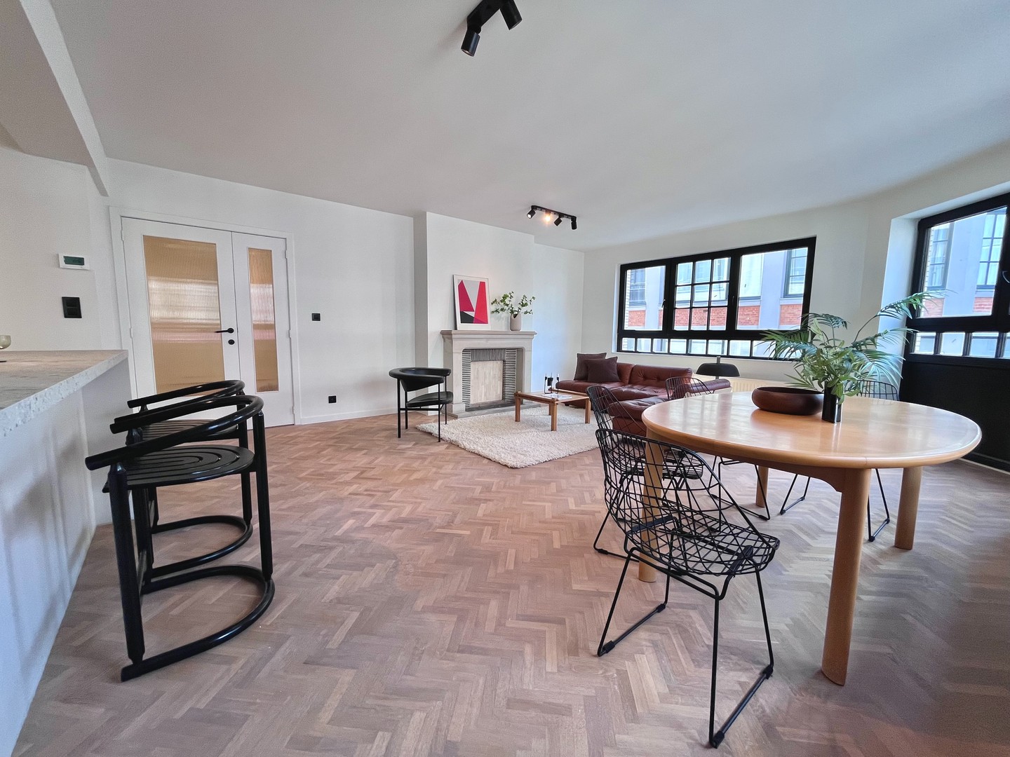 Ruim en lichtrijk 2-slpk appartement - volledig gerenoveerd - in het hart van Gent - foto 4