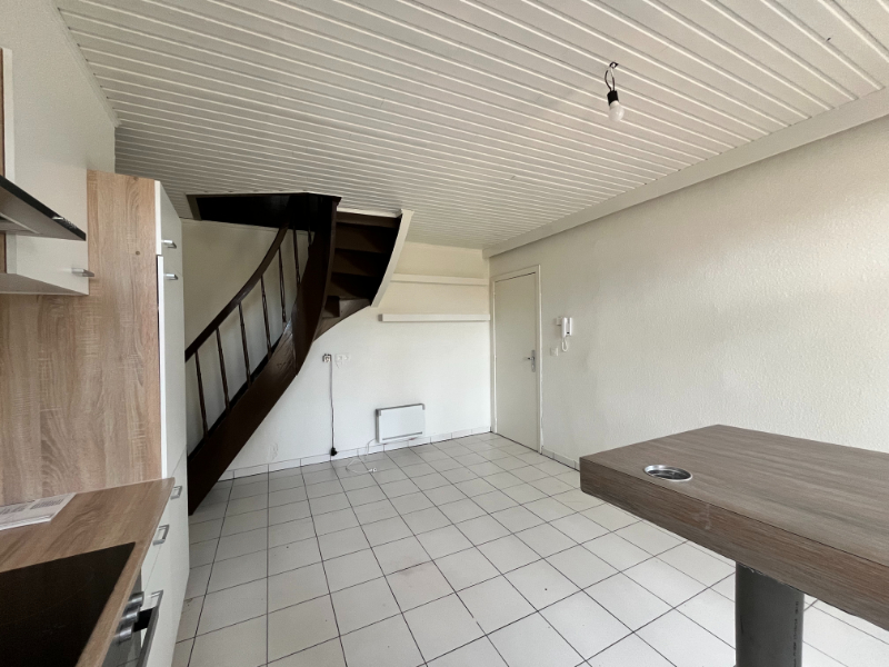 Studio met 1 slaapkamer te huur - photo 2