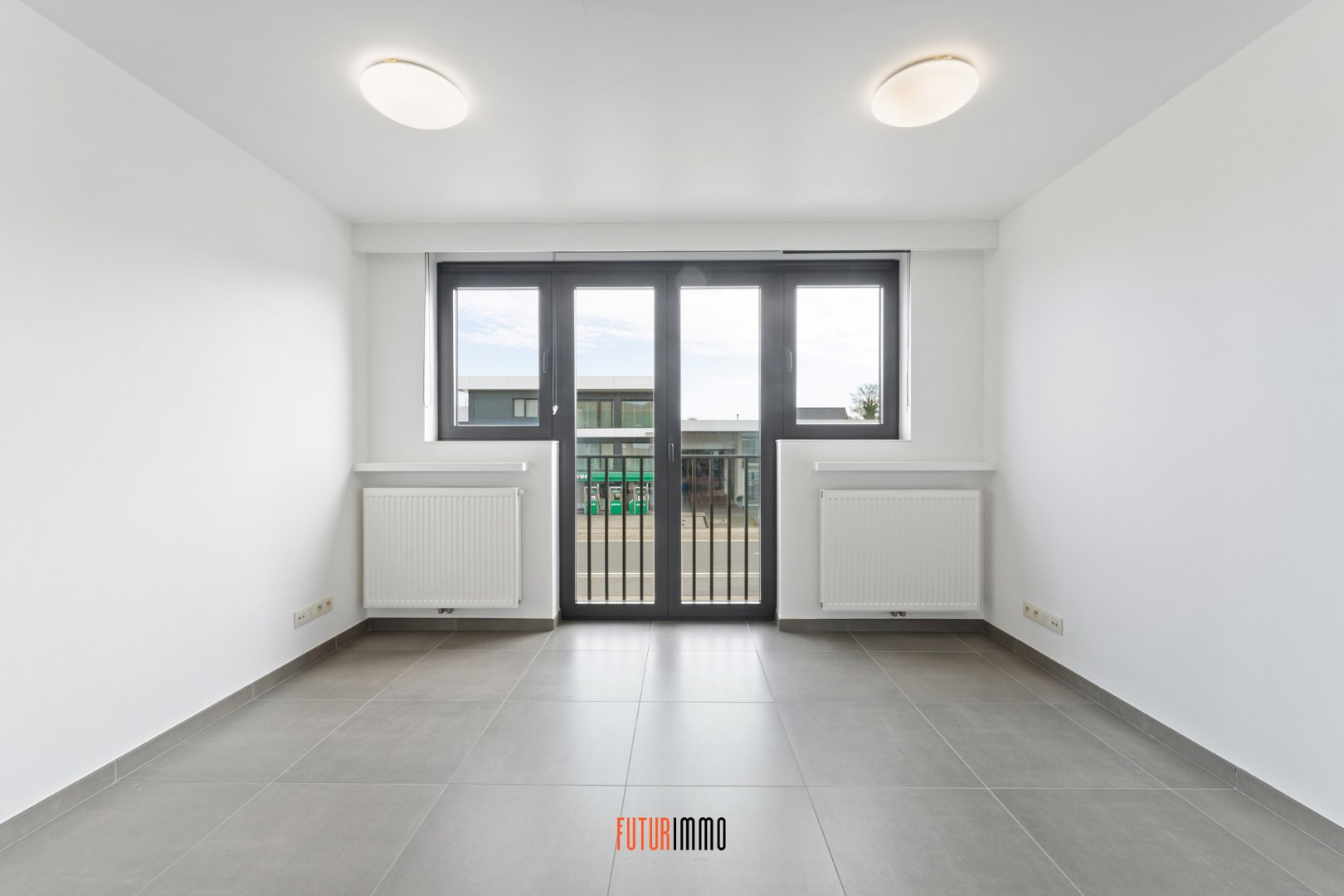 Opbrengsteigendom: duplexappartement + 12 garages - foto 5