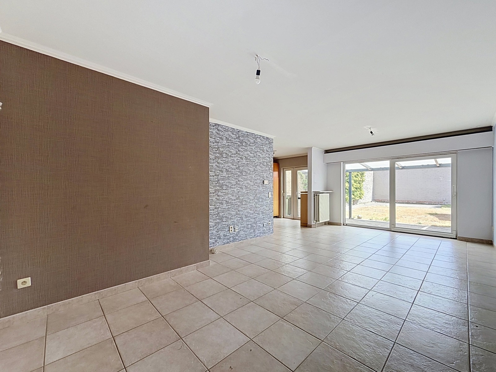 Instapklare Woning Met 3 SLPK, Garage én Tuin! - foto 4