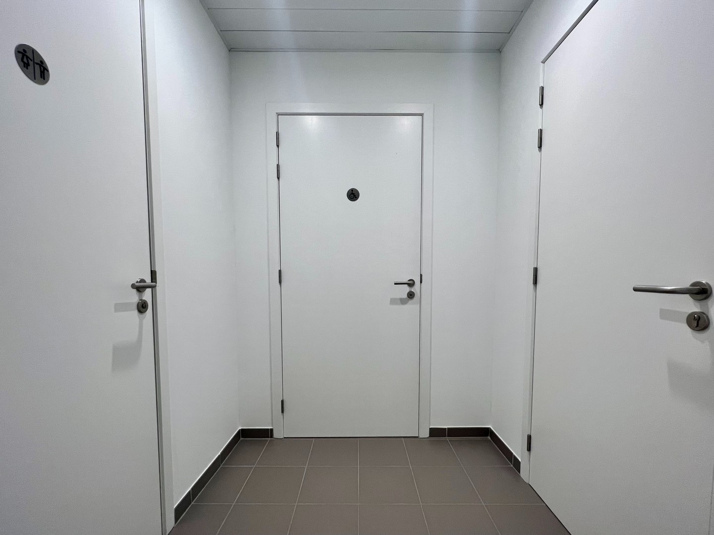 Moderne kantoorruimte op AAA-locatie met uitstekende zichtbaarheid - foto 4