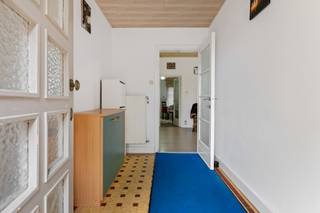 Deze te renoveren, gesloten bebouwing is prima gelegen in het centrum van Essen (Wildert). Winkels, openbaar vervoer en scholen zijn allen...