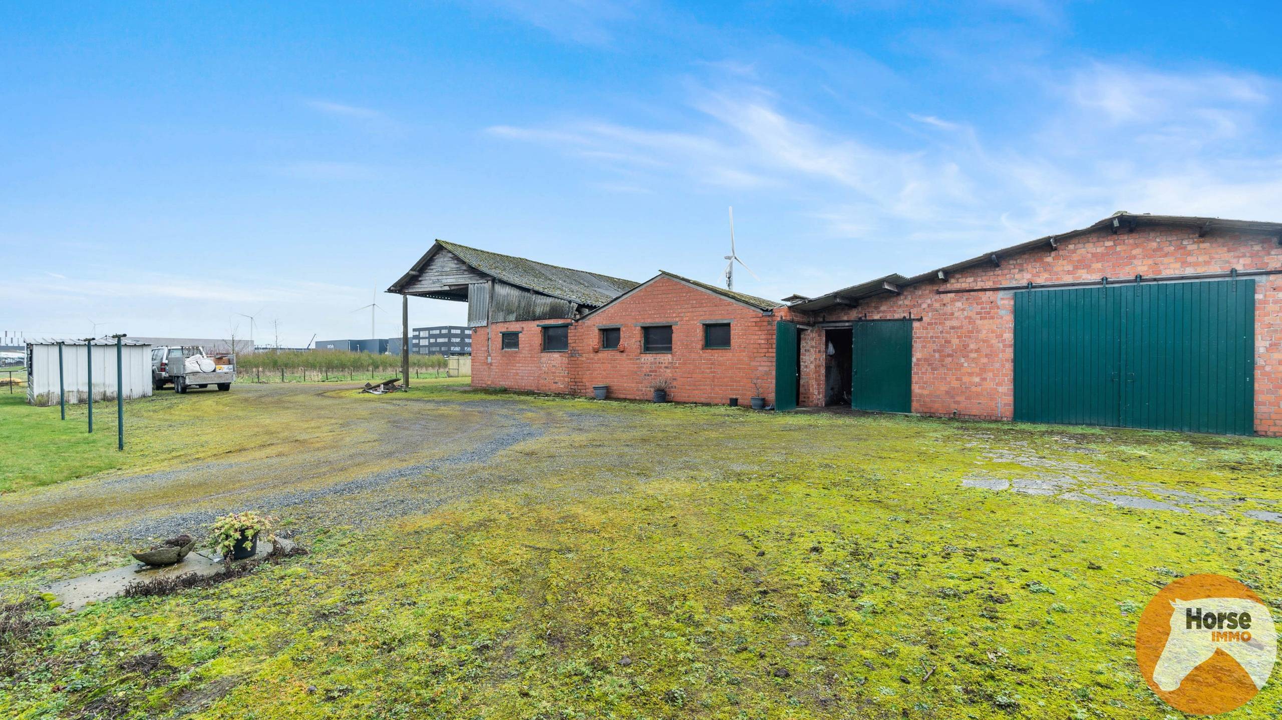 LOKEREN - Te renoveren woning met bijgebouwen op +- 6700m² - foto 5