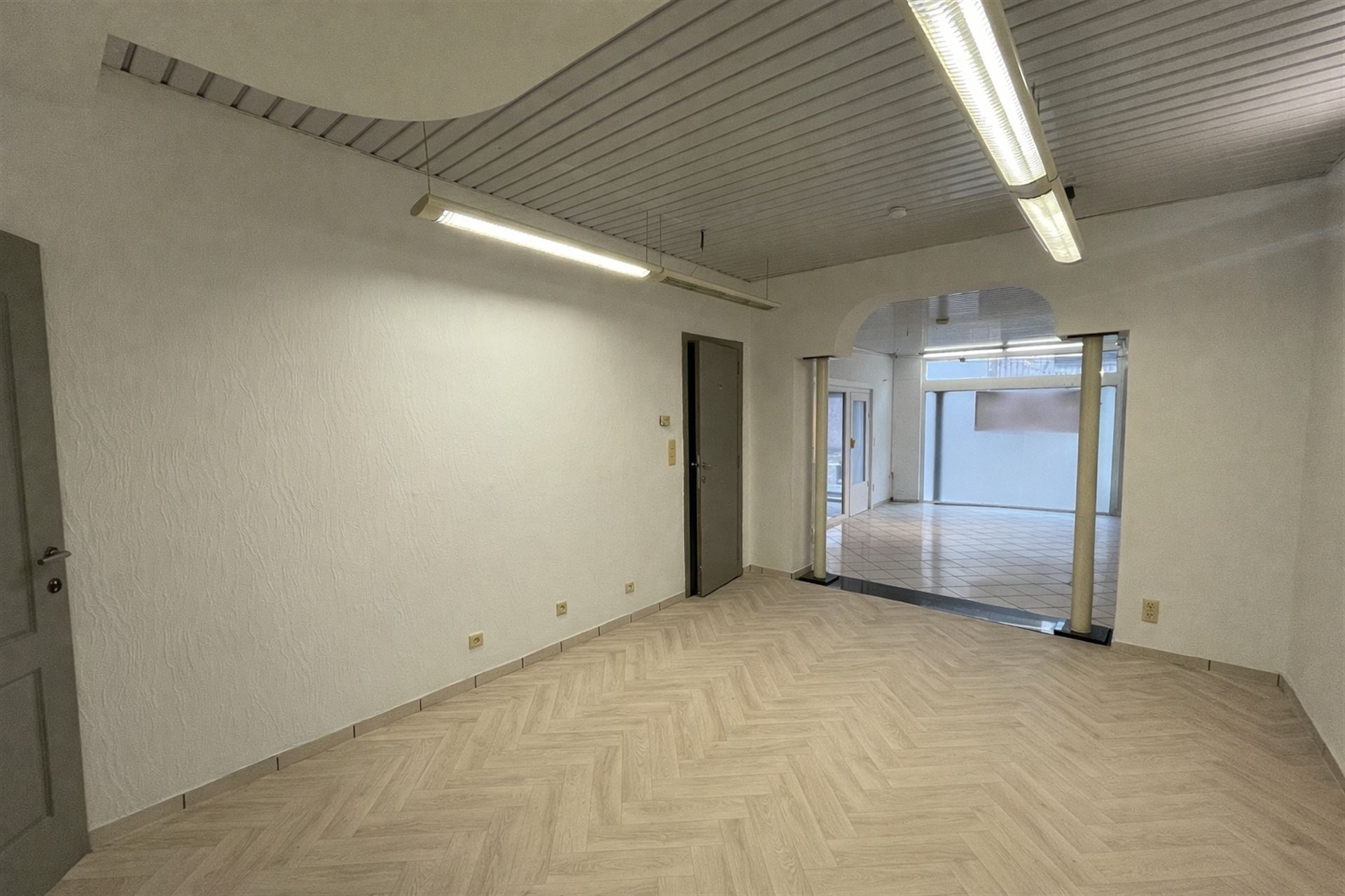 Handelsgelijkvloers op centrale ligging in Mechelen - foto 5