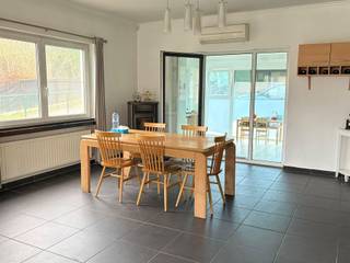 Century21 ImmoNero presents: This 3-front house located in a quiet street yet close to all amenities in Hoeilaart (including public transport,...