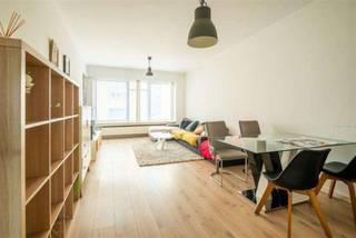 <p><span>In the </span><span>Carnotstraat</span><span>, right in the </span><span>vibrant heart of Antwerp</span><span>, we find this </span><span>turnkey apartment for sale</span><span>. </span><span> The </span><span>Meir</span><span> is less than 1 km away, the </span><span>Central Station</span><span> and the </span><span>Zoo</span><span> are barely 200 meters away. Stores, restaurants, public transport, schools and culture are all within walking distance. The apartment has a </span><span>living area of 58m²</span><span> and is located on the </span><span>4th floor with elevator</span><span>.</span></p><p><span> </span></p><p><span> </span></p><p><span>Layout</span></p><p><span> </span></p><p><span>4th floor</span></p><p><span>-Bright living space with lounge and dining area</span></p><p><span>-Practical kitchen with basic comfort</span></p><p><span>-Bedroom at the quiet rear side</span></p><p><span>-Modern bathroom with shower, washbasin and toilet</span></p><p><span> </span></p><p><span>Advantages</span></p><p><span> </span></p><p><span>-Top location</span></p><p><span>-Completely ready to move in</span></p><p><span>-Conform electricity</span></p><p><span>-Reliable tenant present</span></p><p><span>-Excellent investment property</span></p><p><span>-Central location within walking distance of Central Station, Zoo, Meir and city park</span></p><p><span>-Elevator available</span></p><p><span>-EPC label C</span></p><p><span> </span></p><p><span> </span></p><p><span>Are you interested in this apartment for sale in Antwerp, are you looking for other real estate, an investment or do you want to know the value of your property? Then BOLT Immo is the right place for you! We will gladly help you.</span></p>