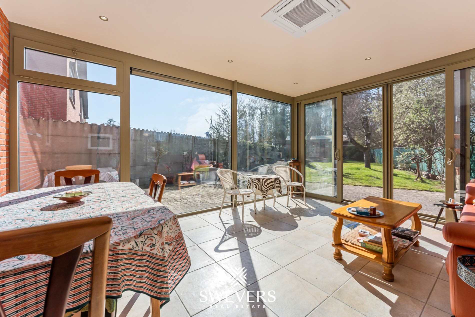 Ruime open bebouwing met polyvalent bijgebouw op toplocatie in Heusden-Zolder - foto 2