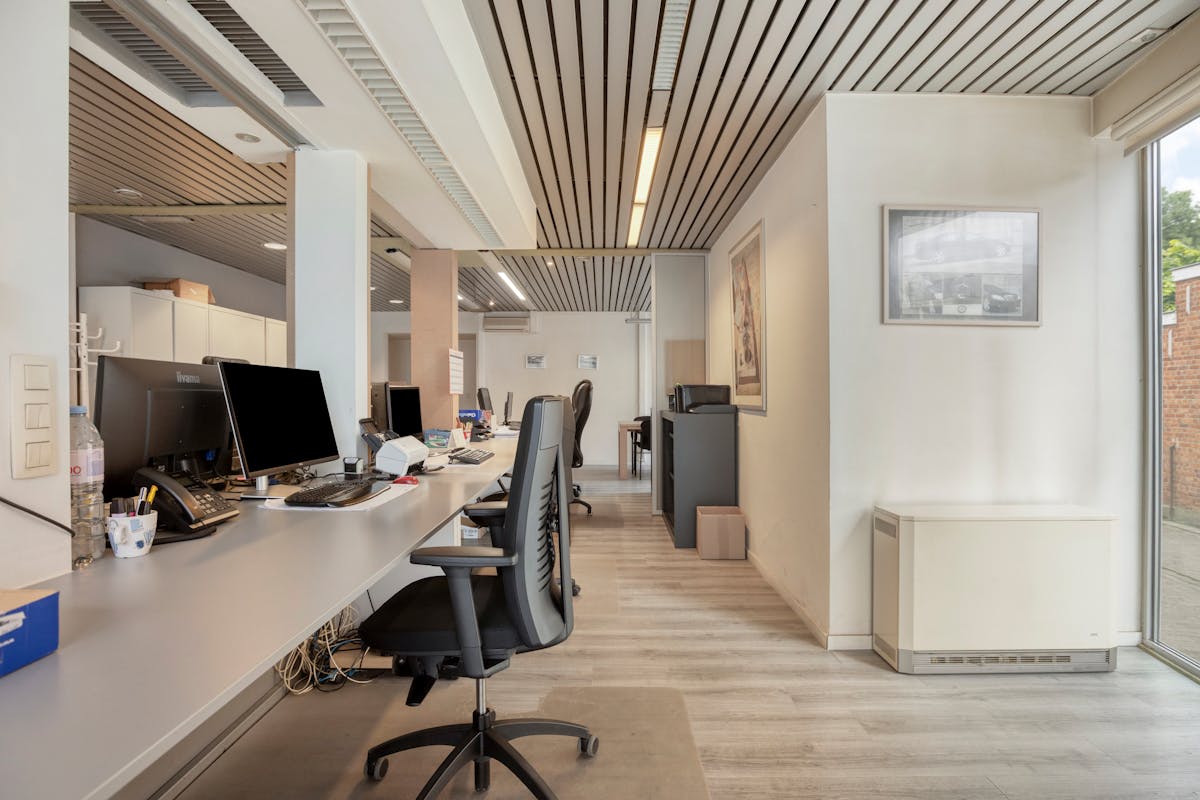Kantoor 130m² op de Markt van Zwevezele - foto 4