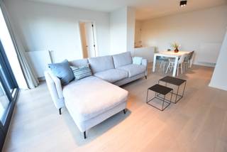 Bel appartement meublé avec une finition superbe situé dans à Duinenwater!Composition: hall d'entrée avec toilettes invitées et vesitiare, living...