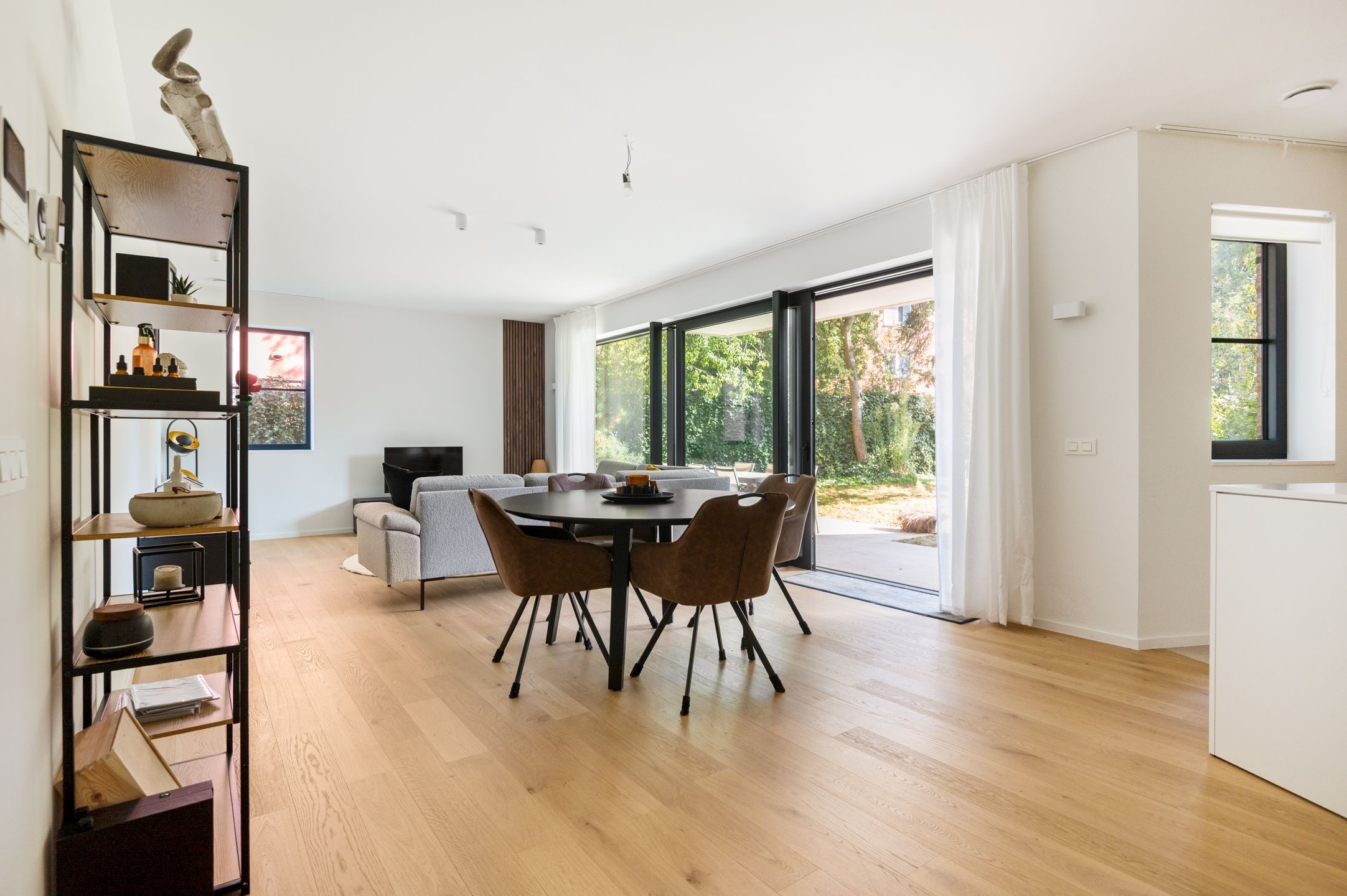 Ruim gelijkvloers wonen met tuin én alle comfort - foto 3