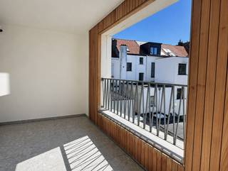 Dit stijlvolle duplex-appartement van ca 80 m² (cfr. EPC) bevindt zich op de 2de en 3de verdieping van een kleinschalige residentie in Borgerhout...
