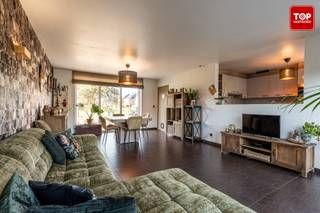 Deze bijna energie neutrale woning uit 2014 bevindt zich in de meest gegeerde buurt van Zele, in een rustige doodlopende straat met een speelplein...