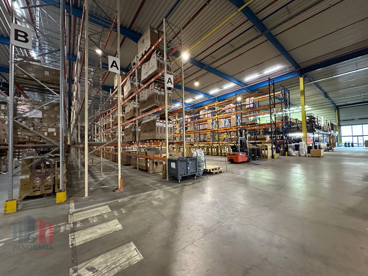 HOOGBOUWMAGAZIJN van 3.875 m² te huur in Wielsbeke. - photo 3