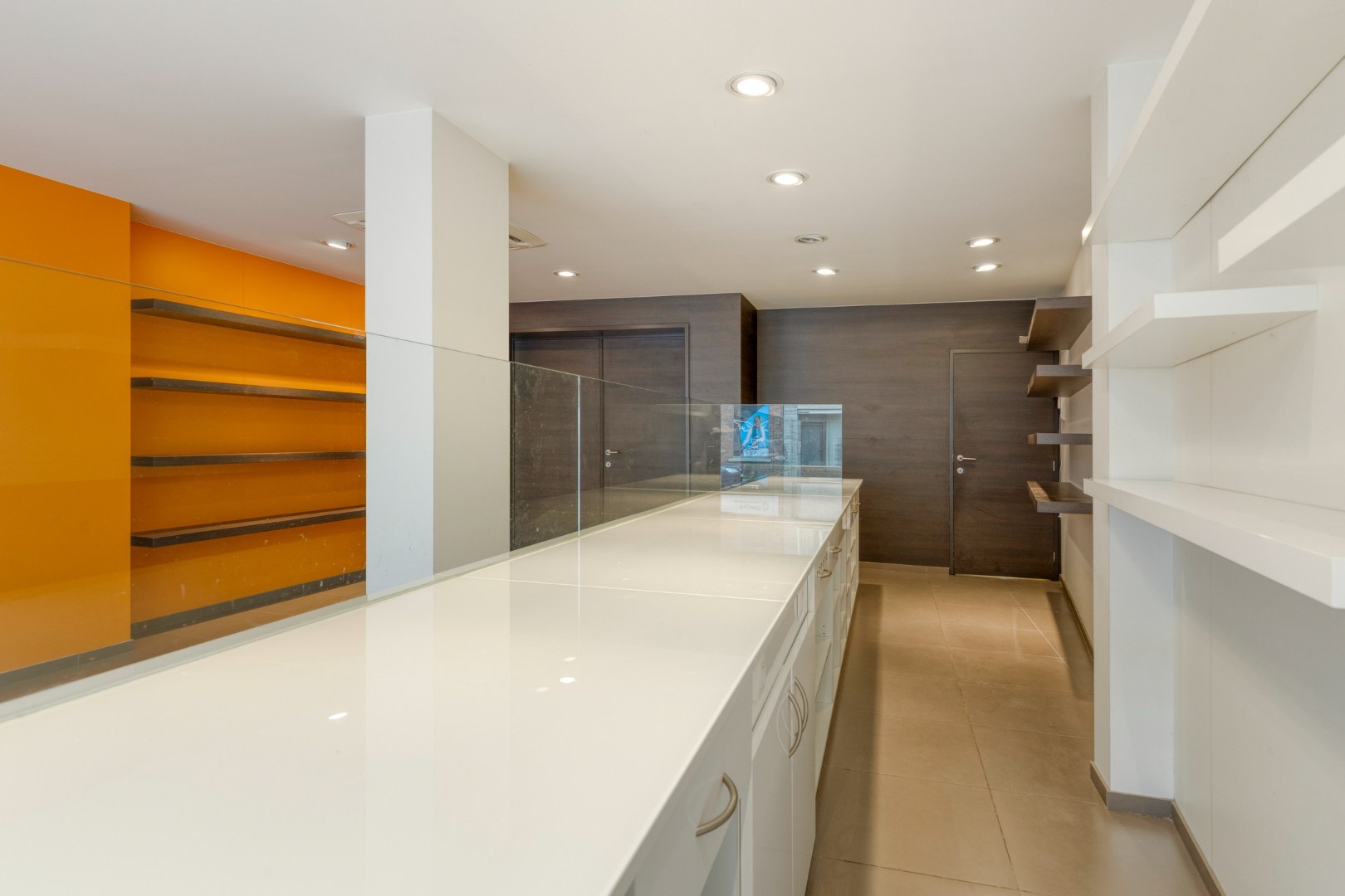 Super gelegen handelspand met garage in Heverlee! - totale oppervlakte +/- 260 m² + kelder van 38m² - foto 5