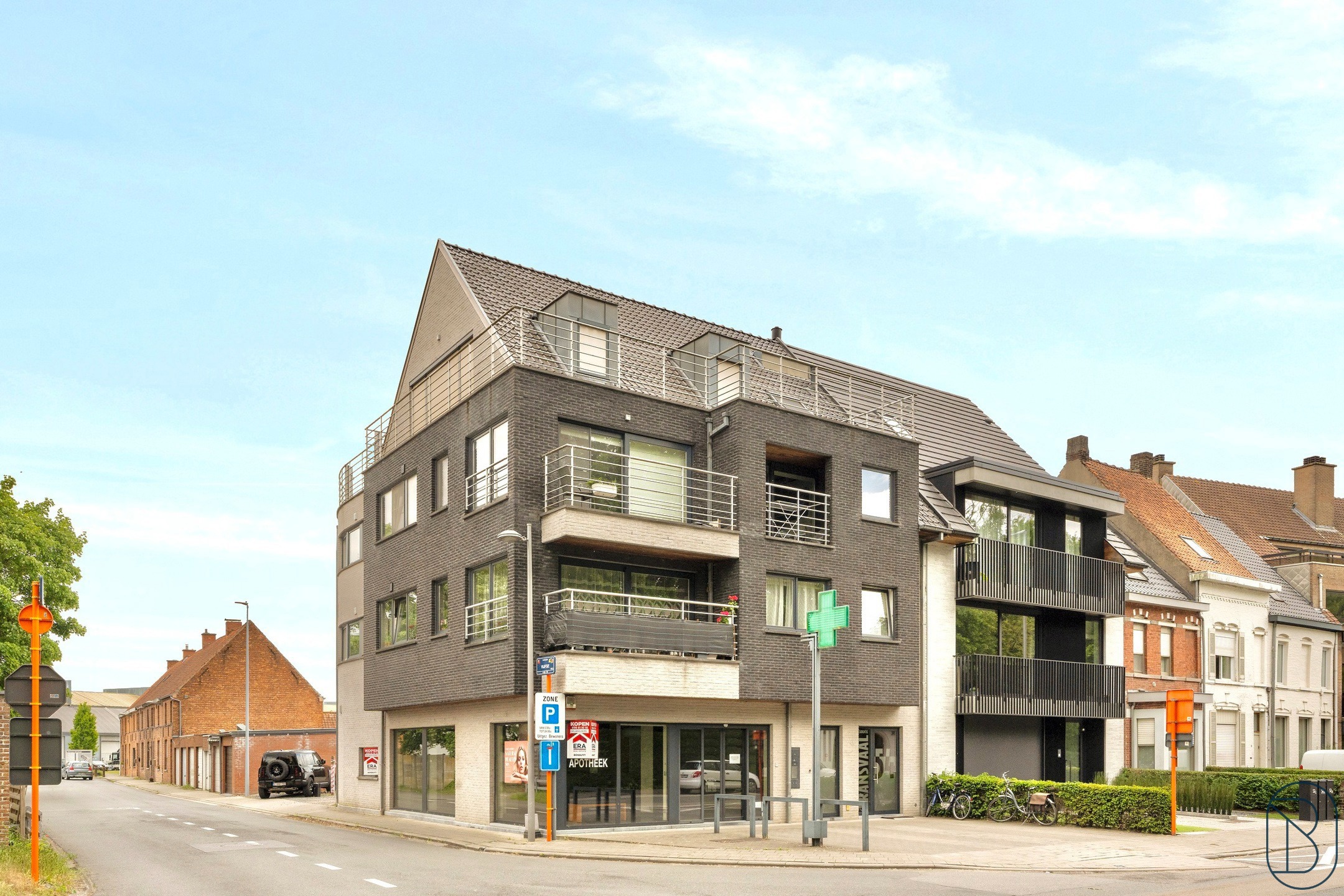 TOPGELEGEN handelsruimte met extra studio! - foto 1