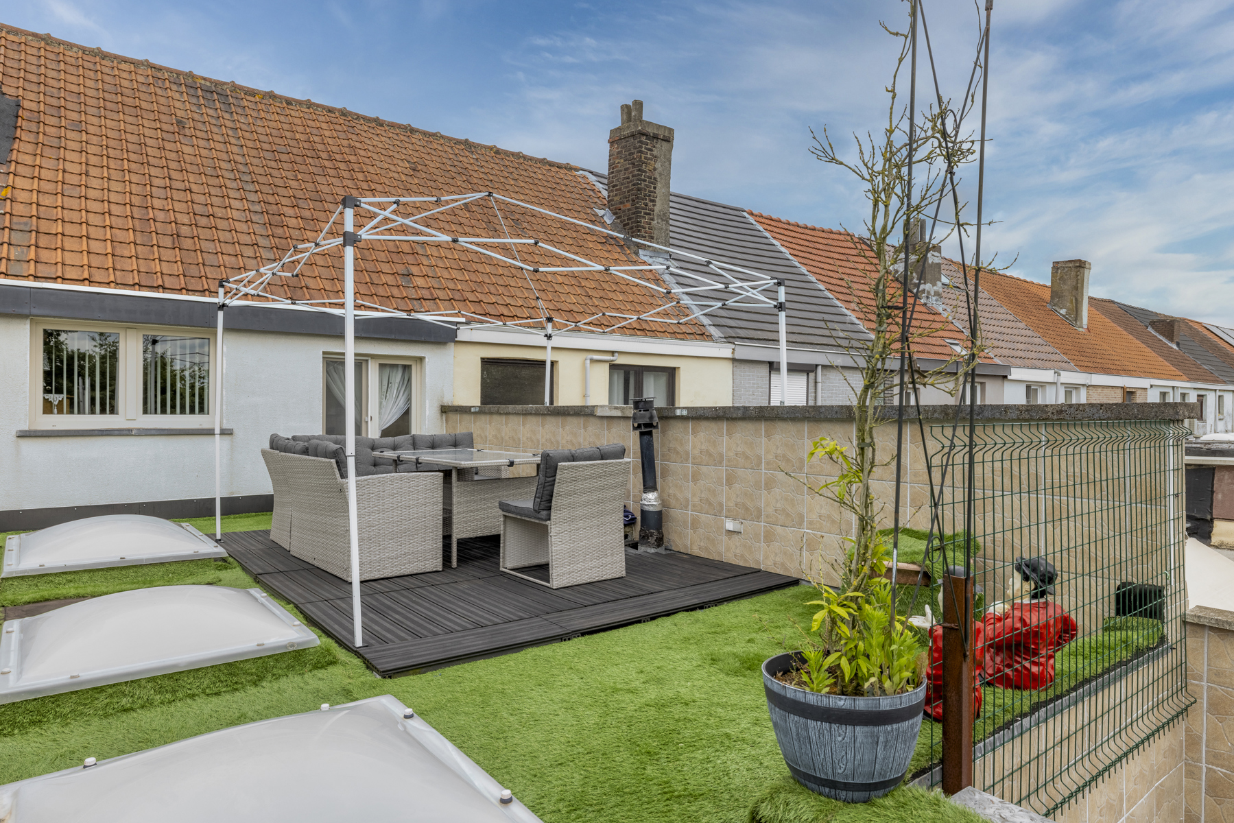 Ruime woning met 5 slpk, 2 badkamers en veel potentieel - foto 5