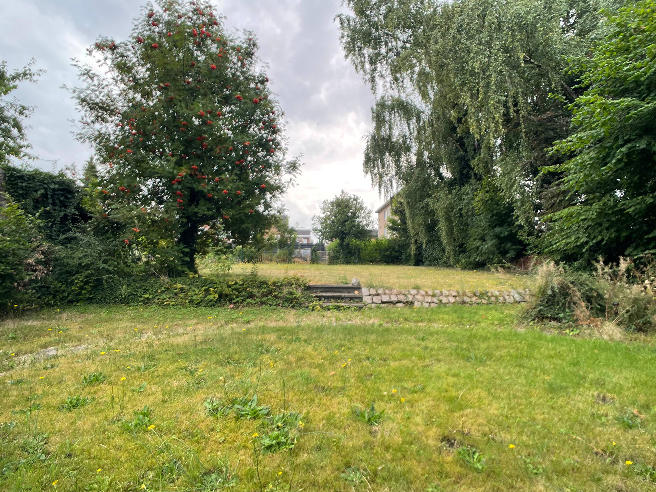 Super gezellige stadswoning gelegen op een prachtig perceel - foto 4