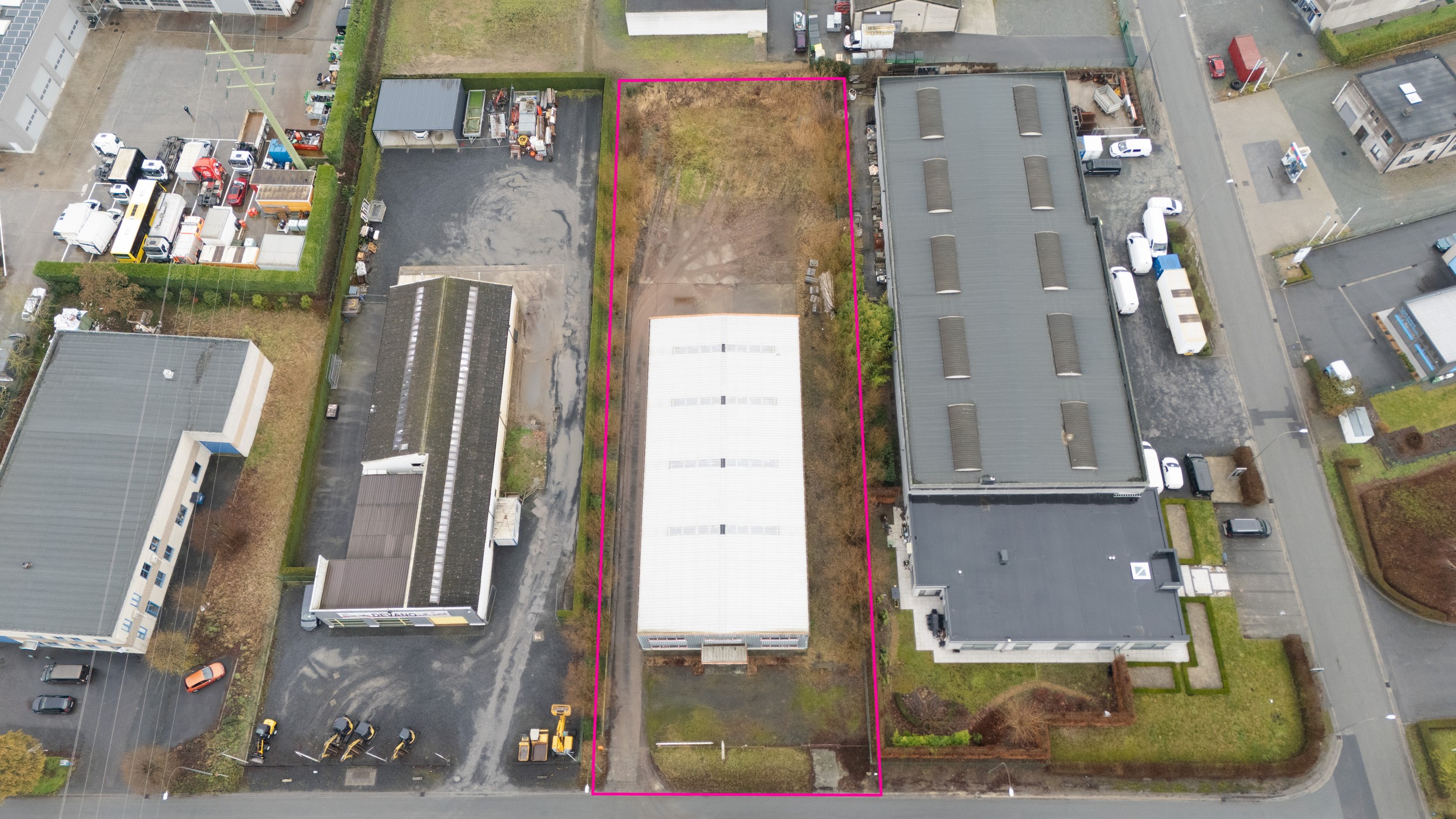 Bedrijfsgebouw met magazijn van 420m² en kantoren van 130m² te Geraardsbergen - photo 3