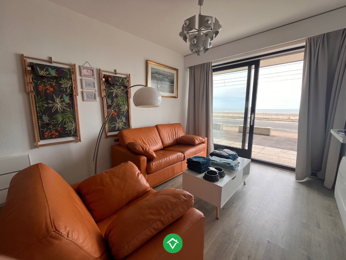 Vernieuwde gelijkvloersstudio met frontaal zeezicht, aan de dijk van Raversijde - foto 5