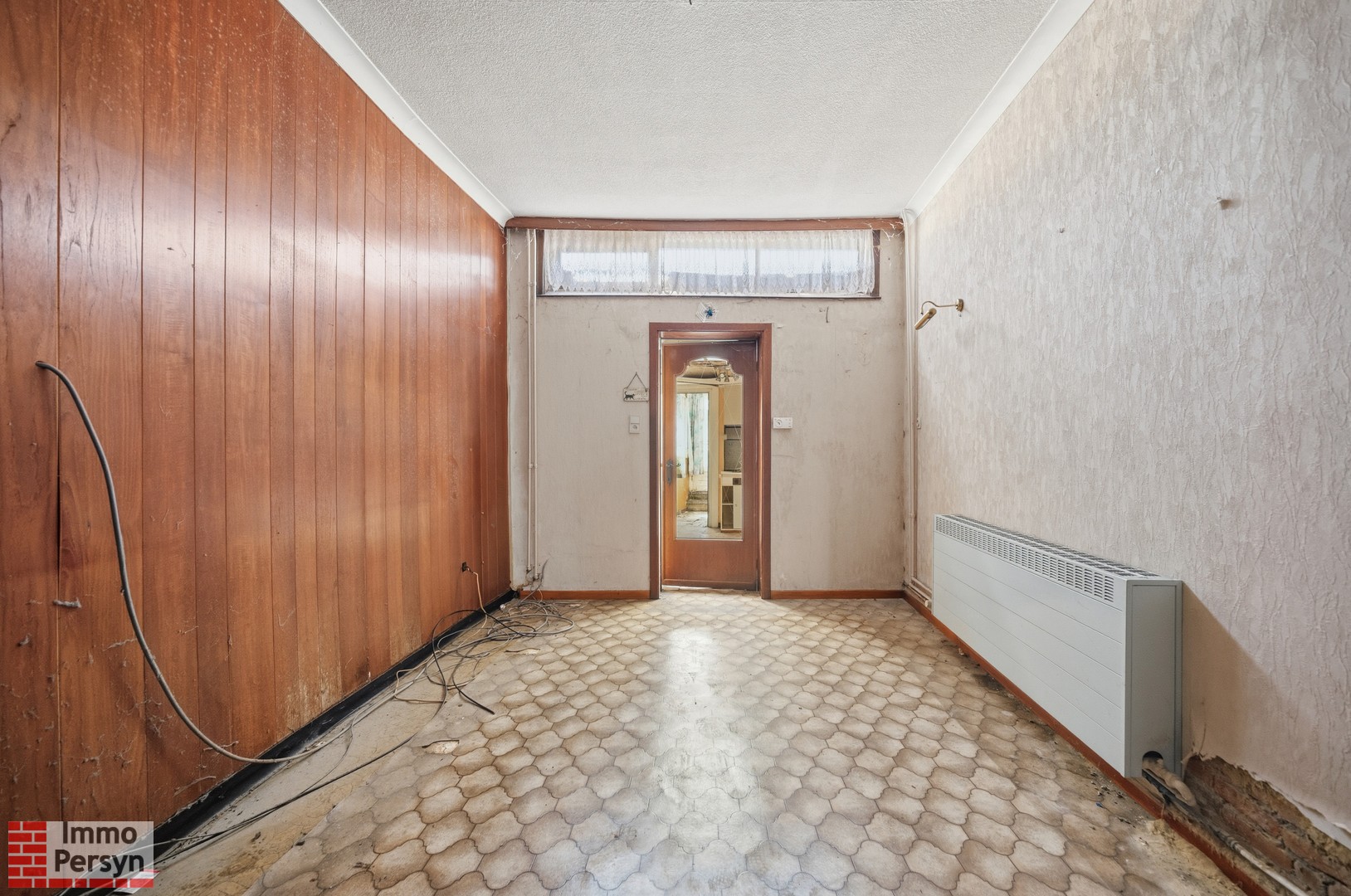 Te renoveren rijwoning met tuin in hartje Zichem - foto 4