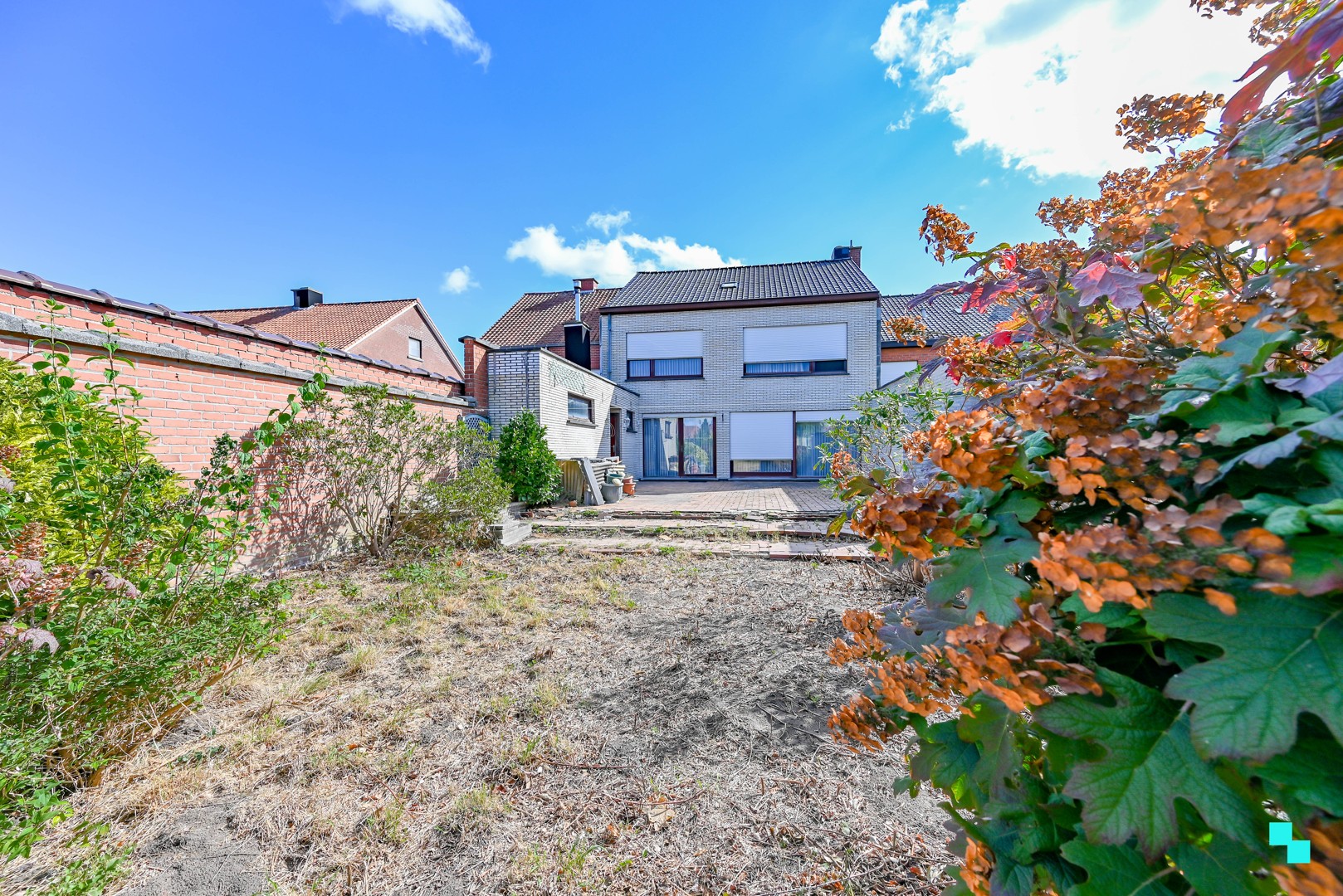 Karaktervolle woning met riante woonoppervlakte (267 m²) en tuin in Emelgem - photo 1