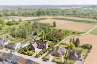 TE KOOP NINOVEBent u op zoek naar een exclusieve woonbeleving met rust, ruimte én luxe? Dan is deze uitzonderlijke villawoning met uitzicht over de...