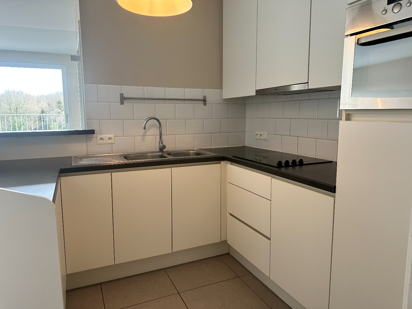 Degelijk onderhouden penthouse-appartement met twee ruime terrassen - foto 4