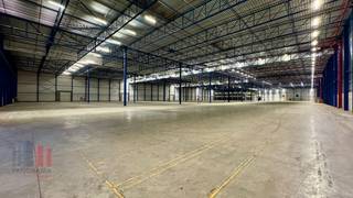 Ruime en moderne logistieke magazijnen op een strategische locatie in Willebroek, aan het Zeekanaal Brussel-Willebroek en vlakbij de A12 en...